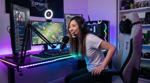 17c一起草游戏直播视频